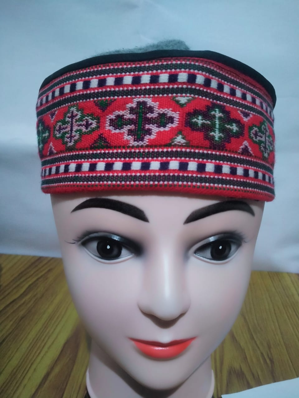 Uttarakhand Pahadi Multicolour Pahadi round cap 