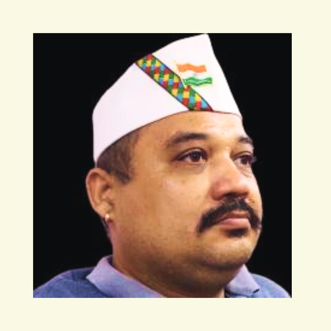 Uttraksh Traditional Cap Of Uttarakhand (White Colour & Bharam Kamal)