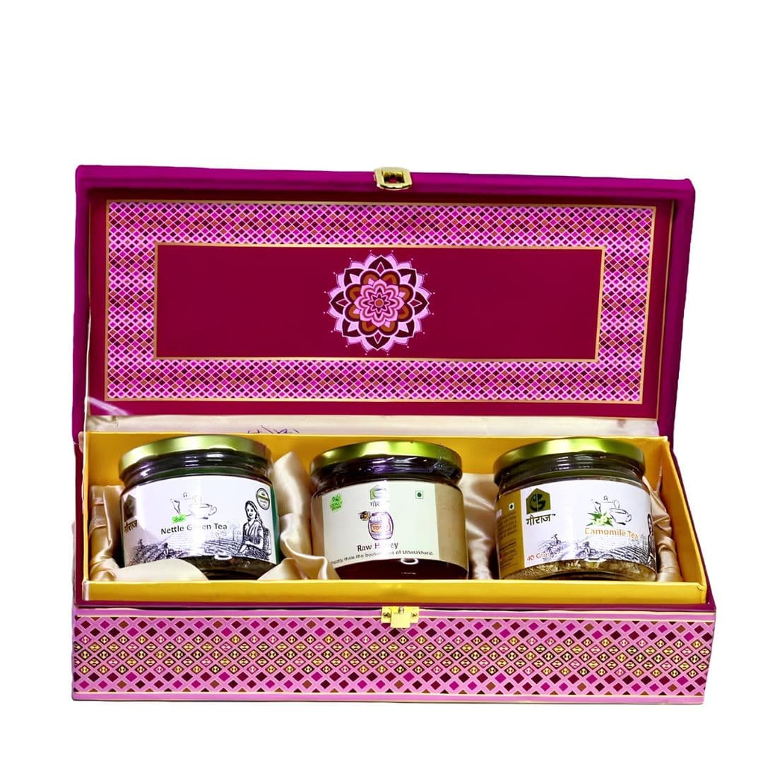 Gauraj Velvat MDF Gift Box With Three Glass Jars 